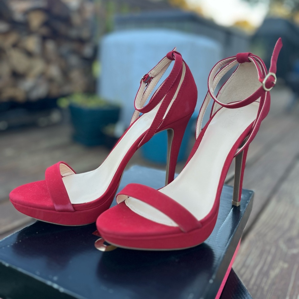 Charlotte Russe Red Nubuck Heels, size 9